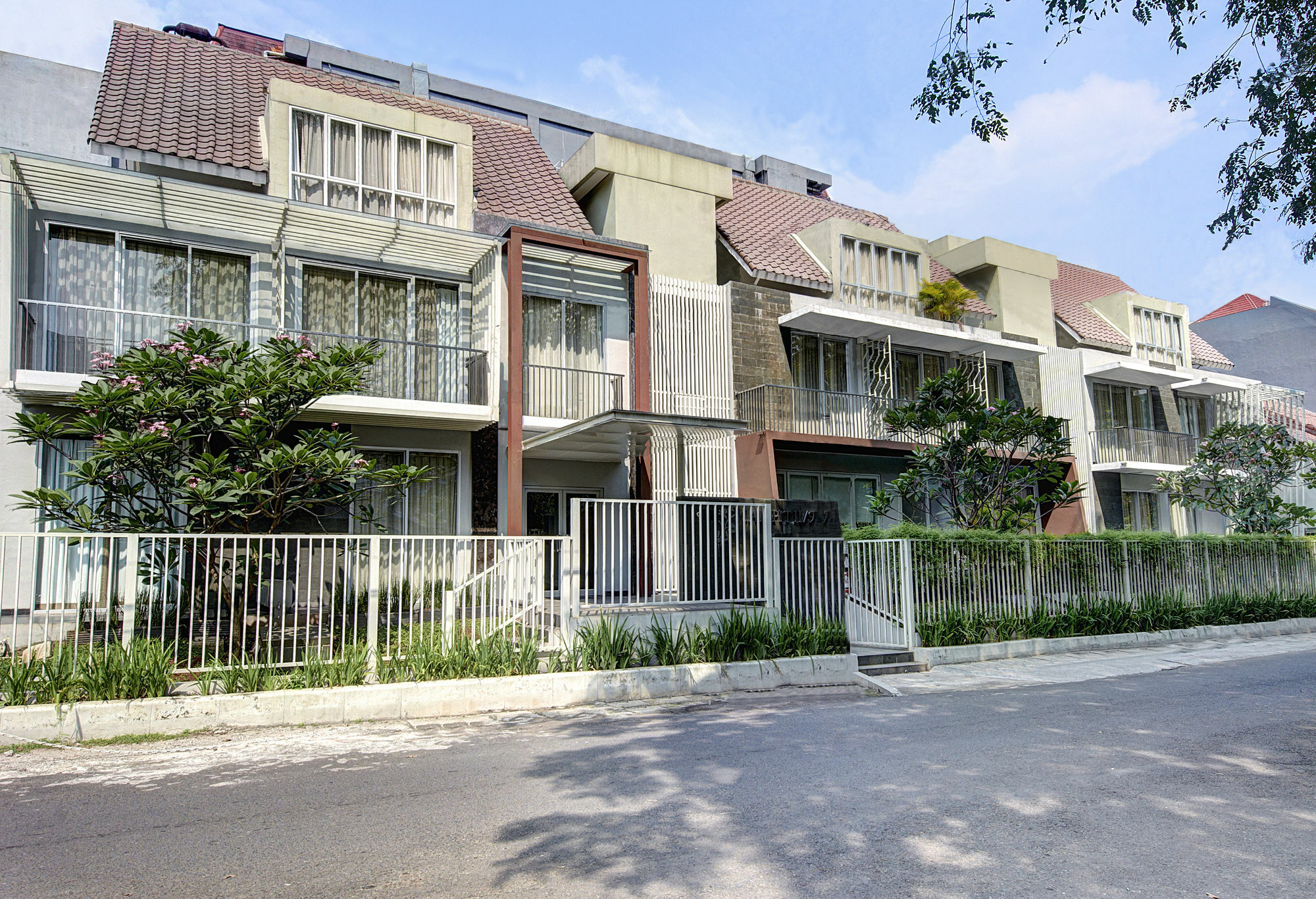 Sampit Residence Managed By Flat06 Cakarta Dış mekan fotoğraf